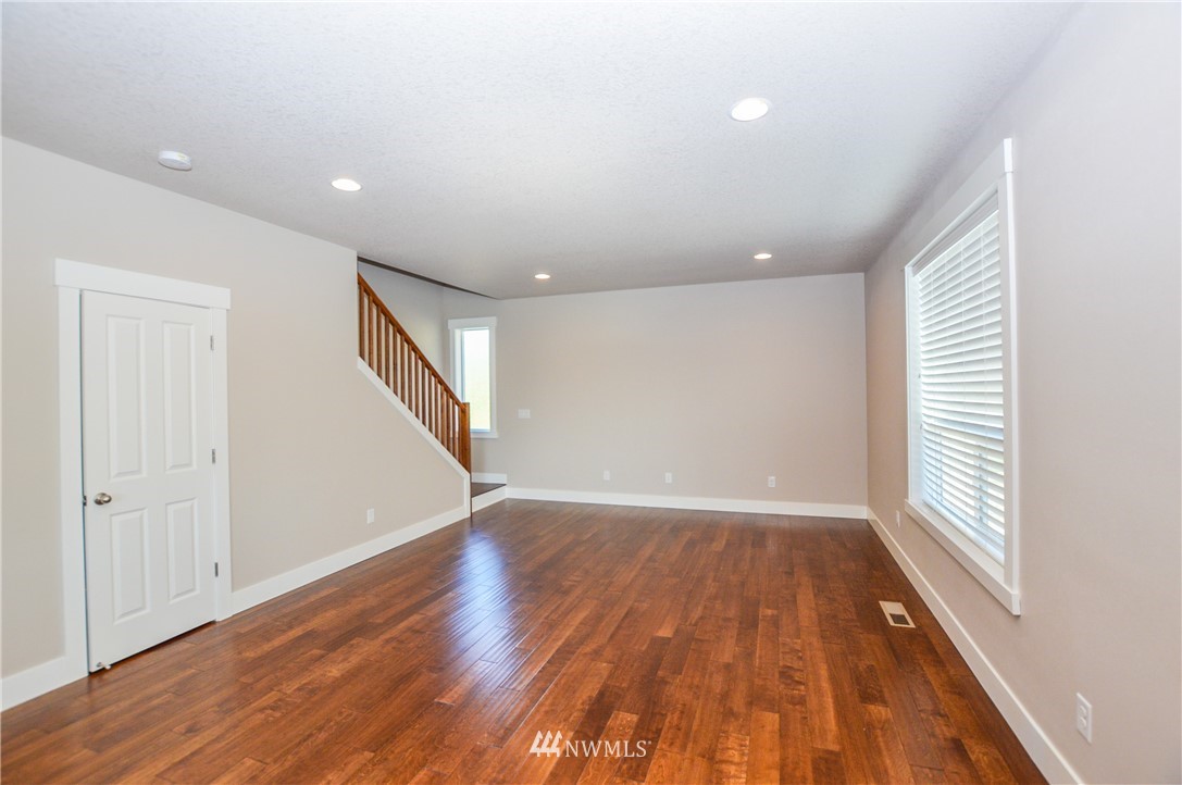 147 Jaeger Road Kalama, WA 98625 - Photo 6 of 23 Gallery Image 6