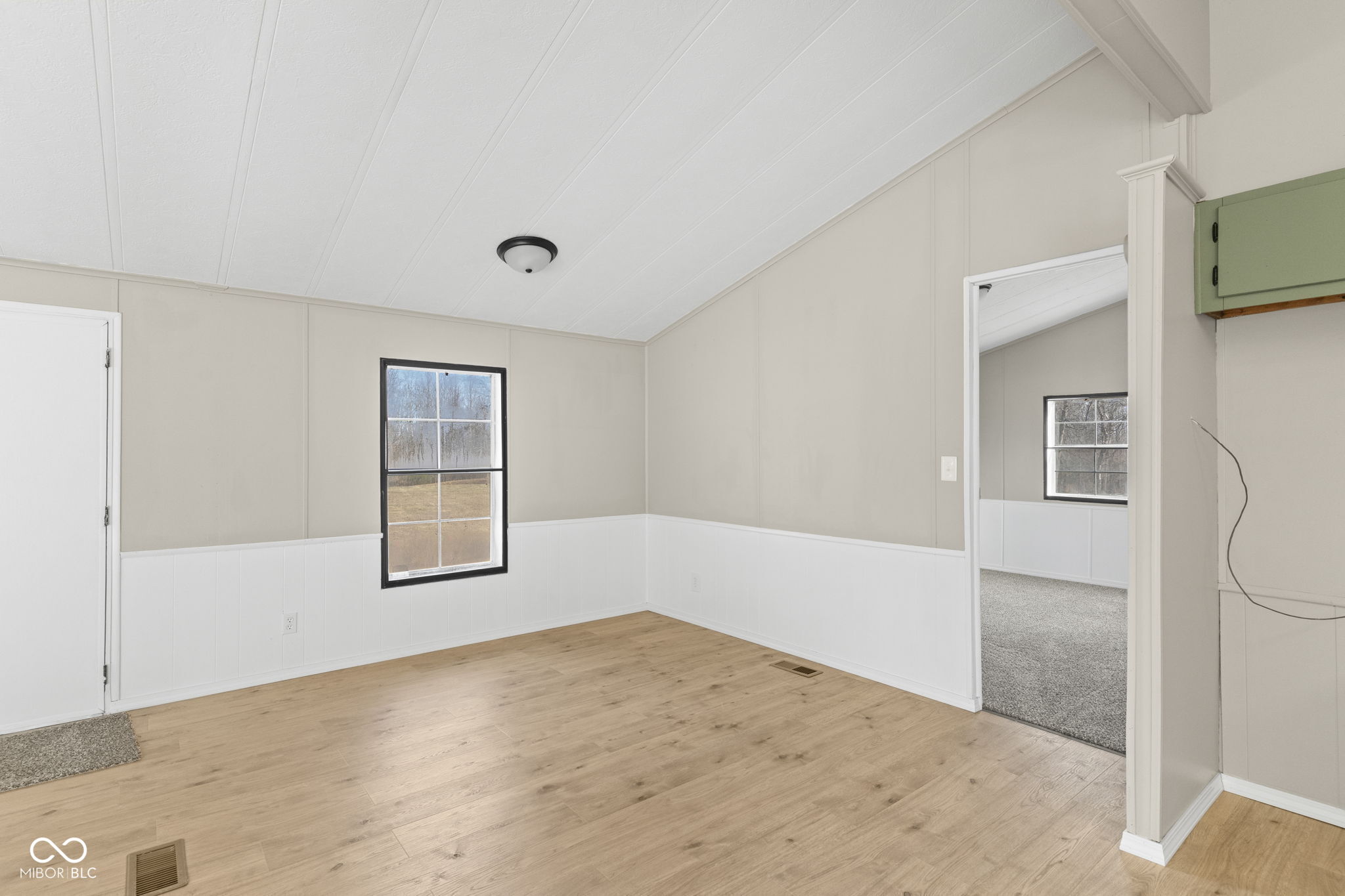 928 South Bloomington Trail Road Scottsburg, IN 47170 - Photo 18 of 37