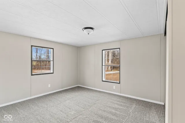 $269,900 | 928 South Bloomington Trail Road, Scottsburg, IN 47170