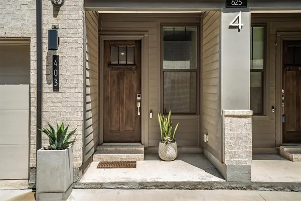 $3,400 | 625 North Tyler Street, Unit 403, Dallas, TX 75208