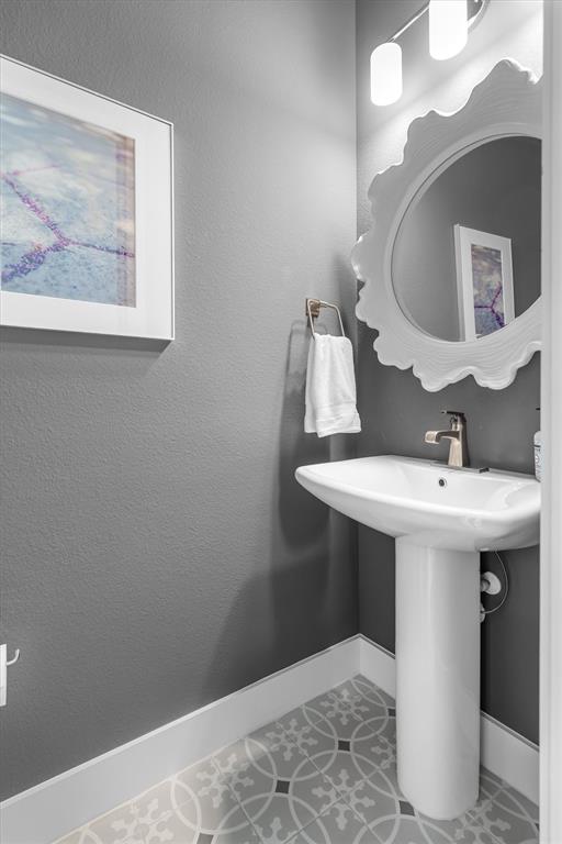 625 North Tyler Street, Unit 403 Dallas, TX 75208 - Photo 31 of 39