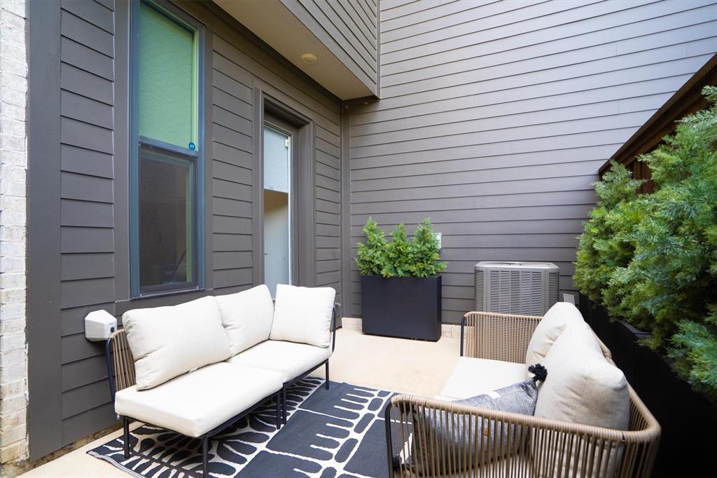 625 North Tyler Street, Unit 403 Dallas, TX 75208 - Photo 33 of 39