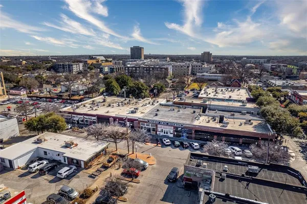 $3,400 | 625 North Tyler Street, Unit 403, Dallas, TX 75208