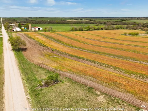 $155,000 | 7500 Southwest Davis Road, Auburn, KS 66402