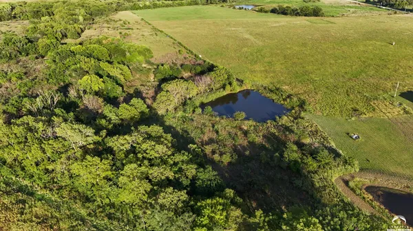 $155,000 | 7500 Southwest Davis Road, Auburn, KS 66402