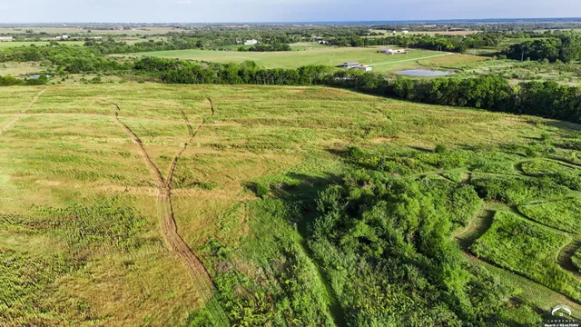 $155,000 | 7500 Southwest Davis Road, Auburn, KS 66402