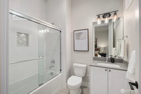 $3,298,000 | 1063 164th Place Northeast, Bellevue, WA 98008