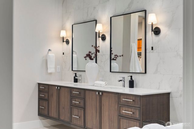 $3,298,000 | 1063 164th Place Northeast, Bellevue, WA 98008