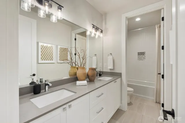 $3,298,000 | 1063 164th Place Northeast, Bellevue, WA 98008