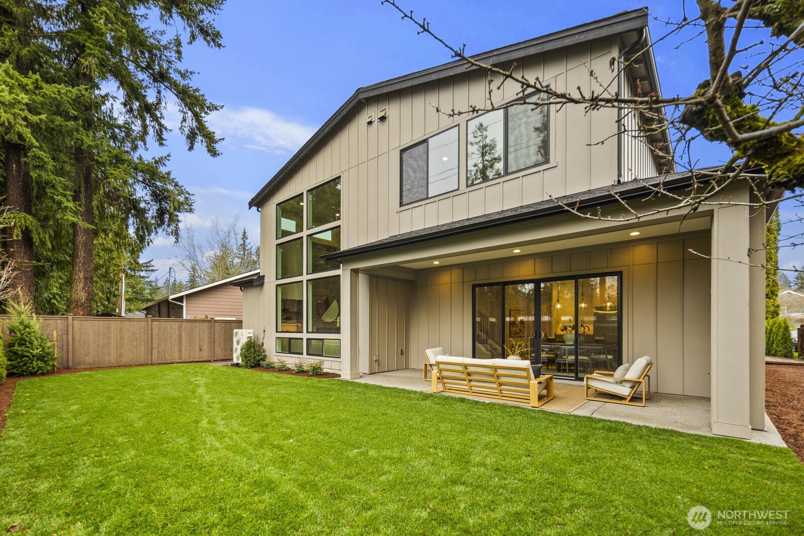 1063 164th Place Northeast Bellevue, WA 98008 - Photo 35 of 40