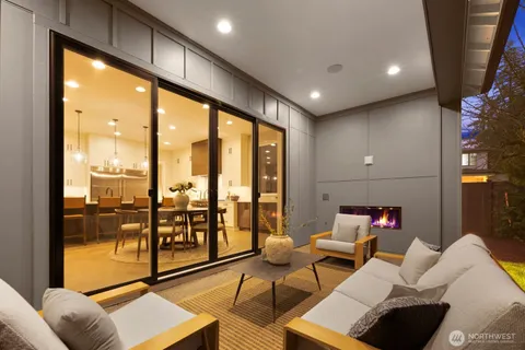 $3,298,000 | 1063 164th Place Northeast, Bellevue, WA 98008