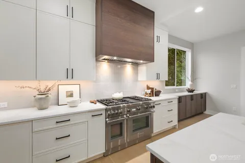 $3,298,000 | 1063 164th Place Northeast, Bellevue, WA 98008