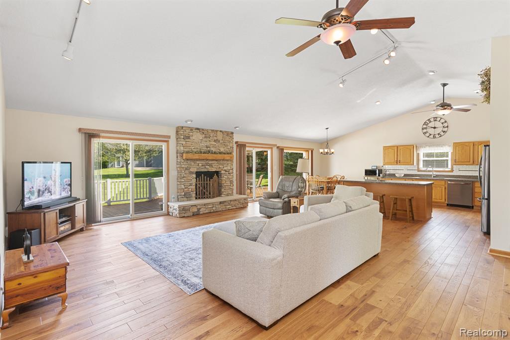 11291 Faussett Road Fenton, MI 48430 - Photo 12 of 42 Gallery Image 12