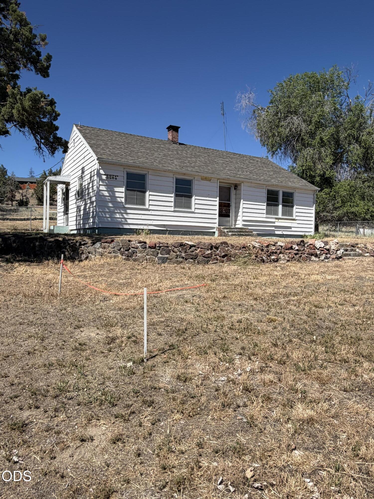 2251 Northeast Laughlin Road Prineville, OR 97754 - Photo 2 of 7 IMG_2276