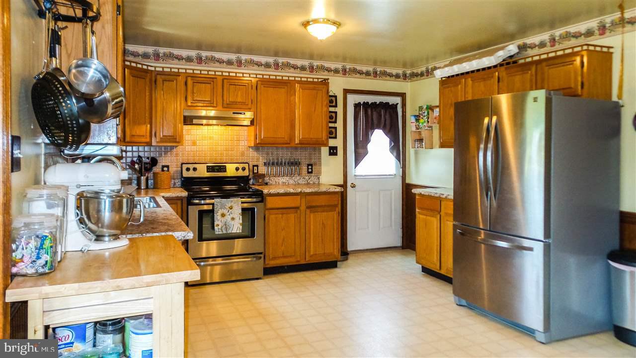 10590 Enfield Road Felton, PA 17322 - Photo 5 of 36 Gallery Image 5