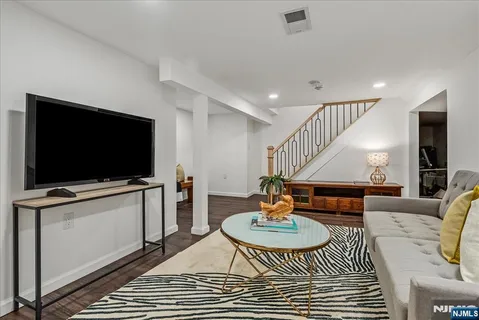 $1,900,000 | 27 Montclair Avenue, Montclair, NJ 07042