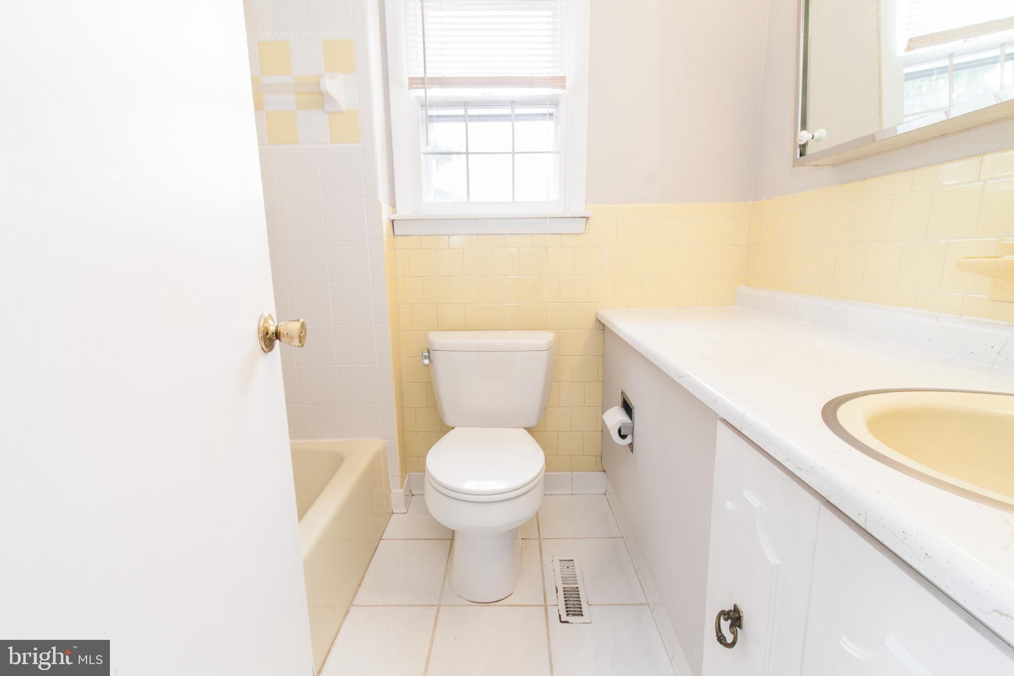 818 Petem Road Kingsville, MD 21087 - Photo 14 of 30 Master Bath