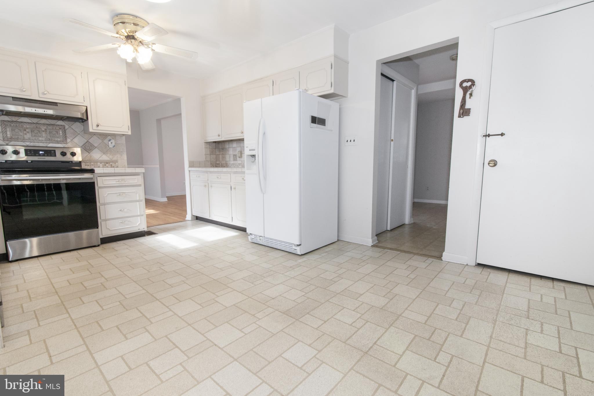 818 Petem Road Kingsville, MD 21087 - Photo 9 of 30 Kitchen