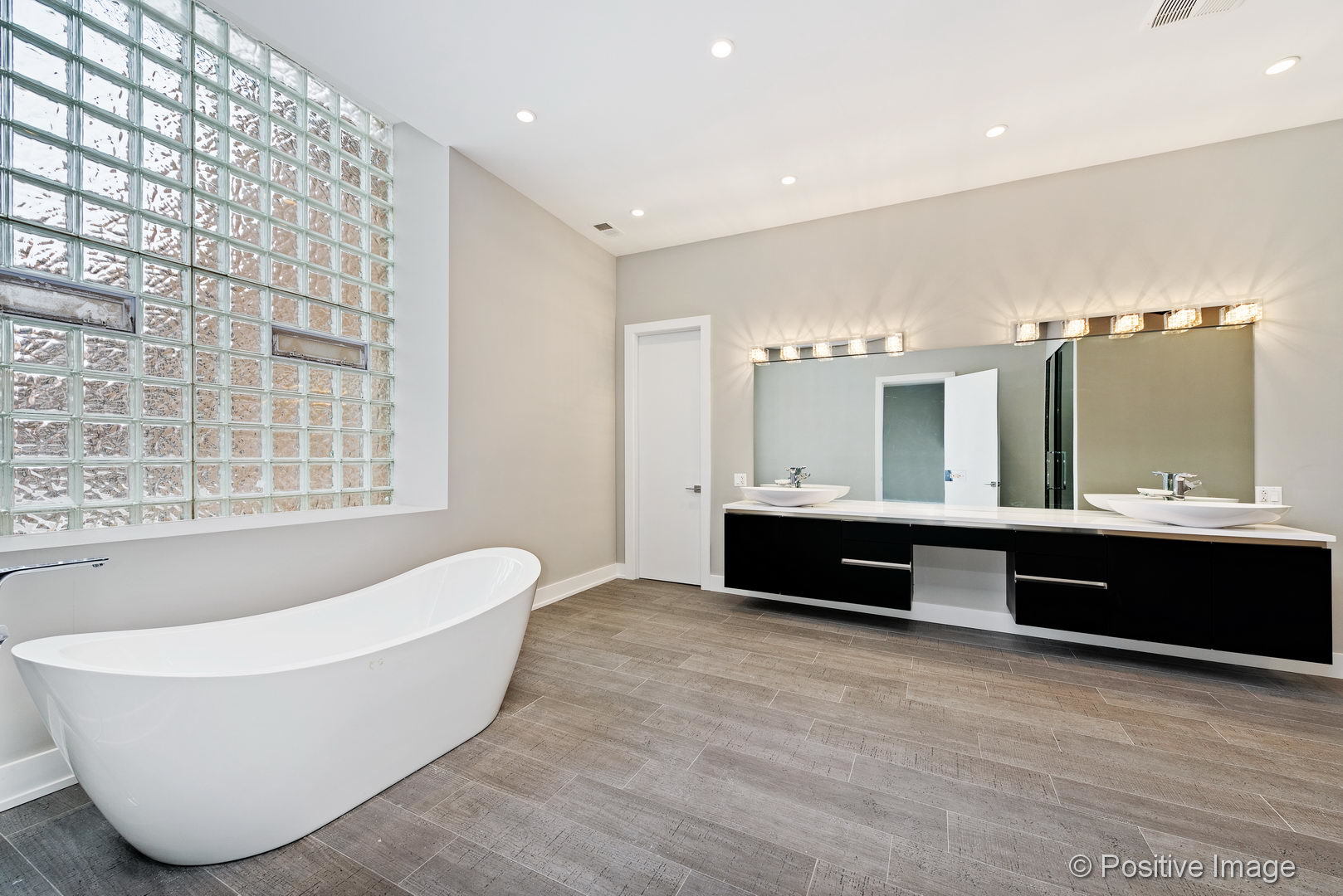 1217 West Monroe Street, Unit 1 Chicago, IL 60607 - Photo 7 of 17