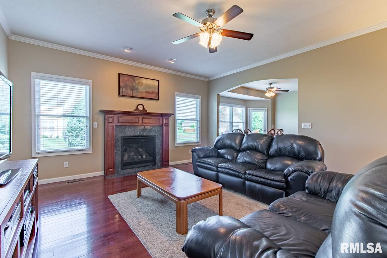 1620 Autumn Ridge Washington, IL 61571 - Photo 15 of 36 Gallery Image 15