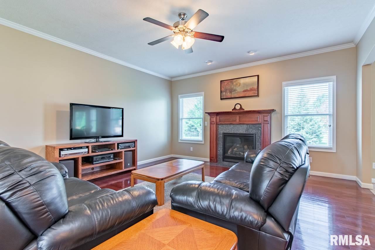 1620 Autumn Ridge Washington, IL 61571 - Photo 16 of 36 Gallery Image 16