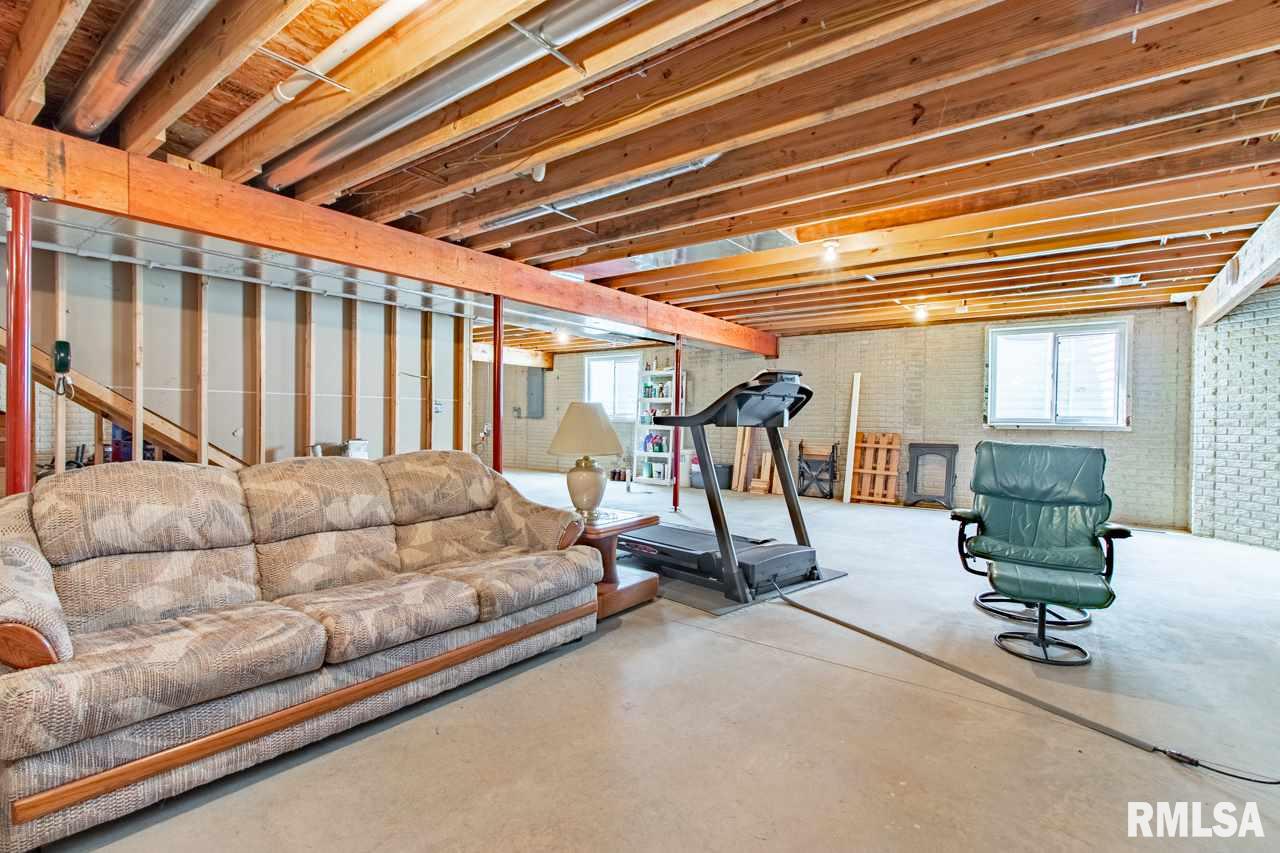 1620 Autumn Ridge Washington, IL 61571 - Photo 32 of 36 Gallery Image 32
