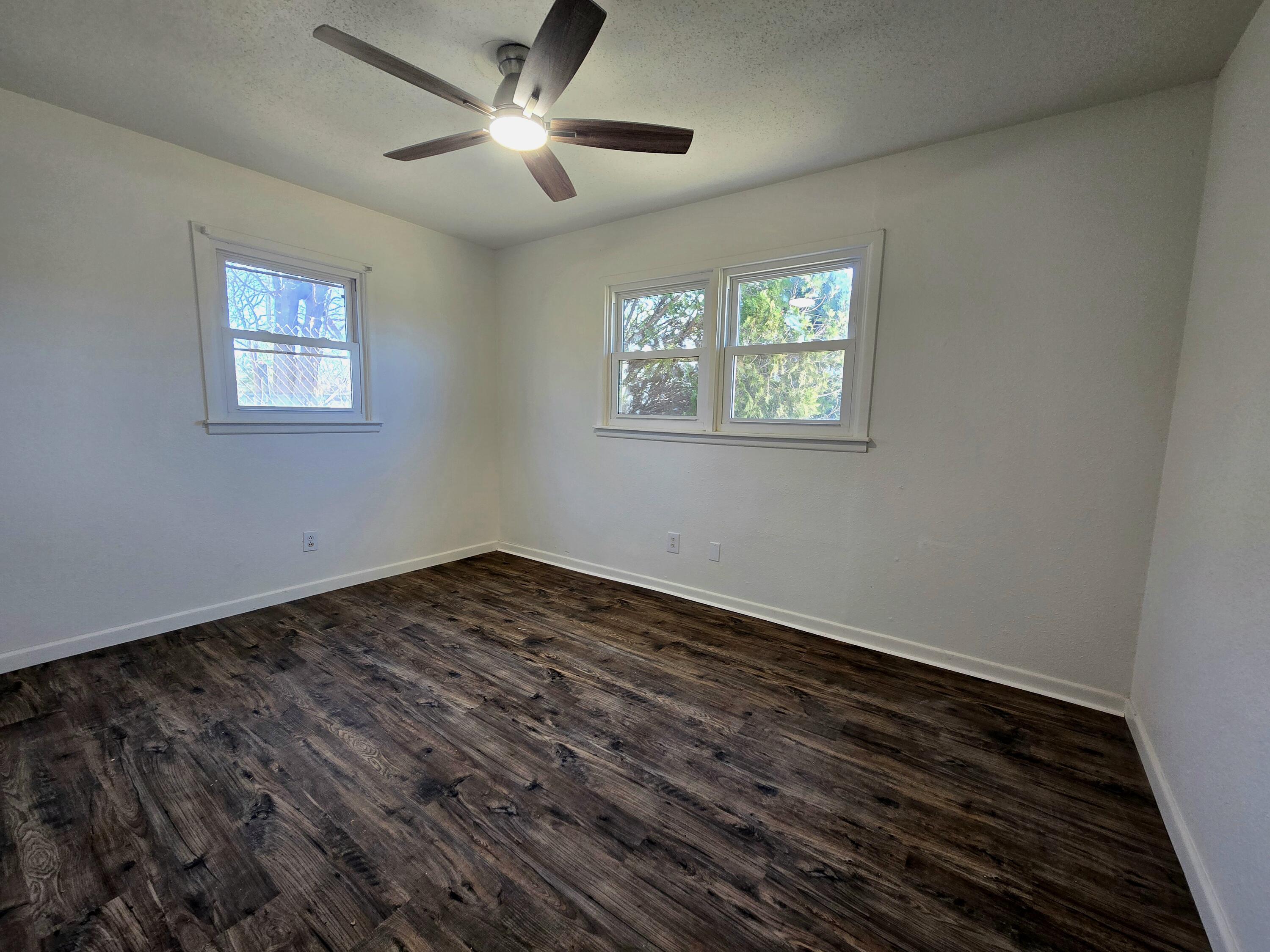 2012 42nd Street Lubbock, TX 79412 - Photo 6 of 9 20251222_103300