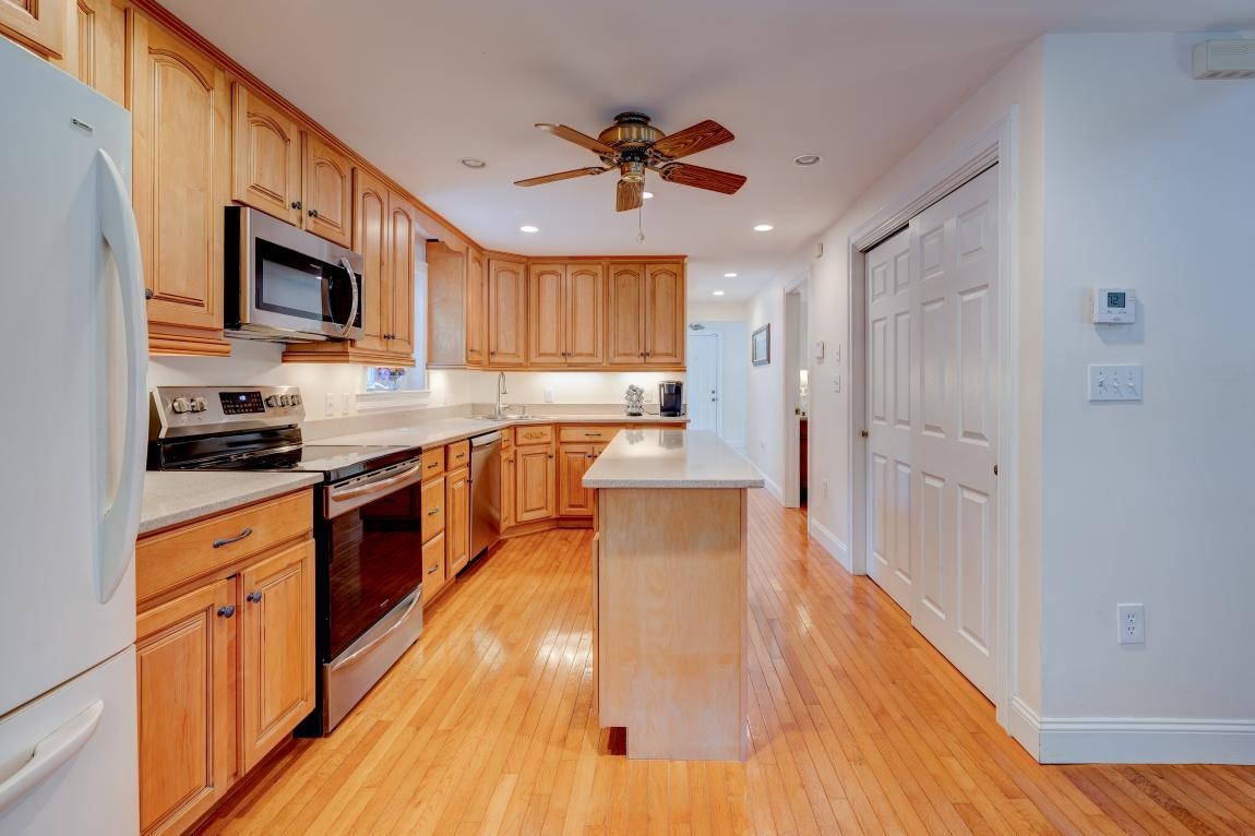 11 Richard Road Rye, NH 03870 - Photo 8 of 37