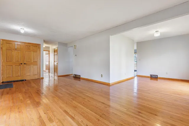 $258,500 | 24214 Flatter Avenue, La Grange, WI 54660