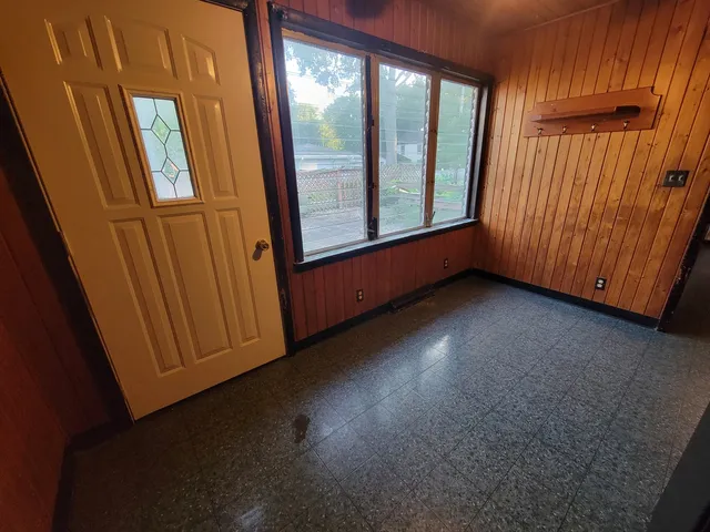 a view of a storage & utility room