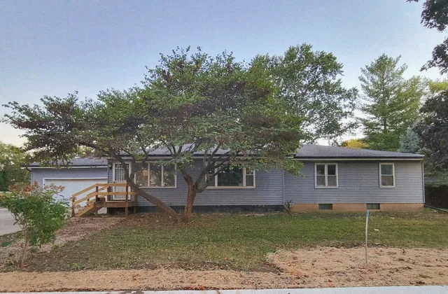 $63,000 | 204 Williams Street, Henry, IL 61537