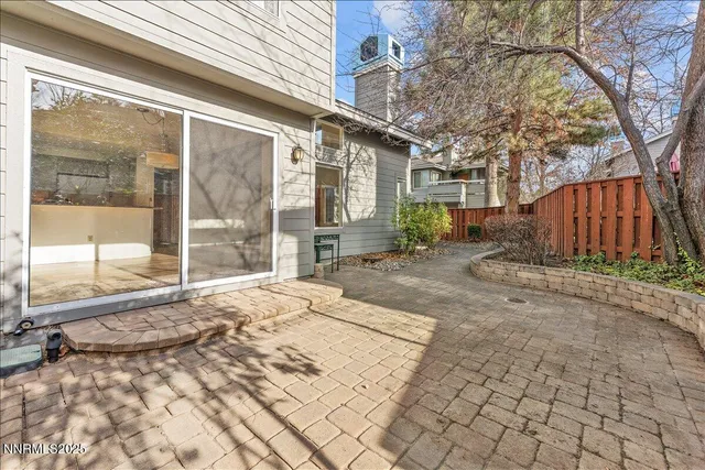 a view of a pathway with a house