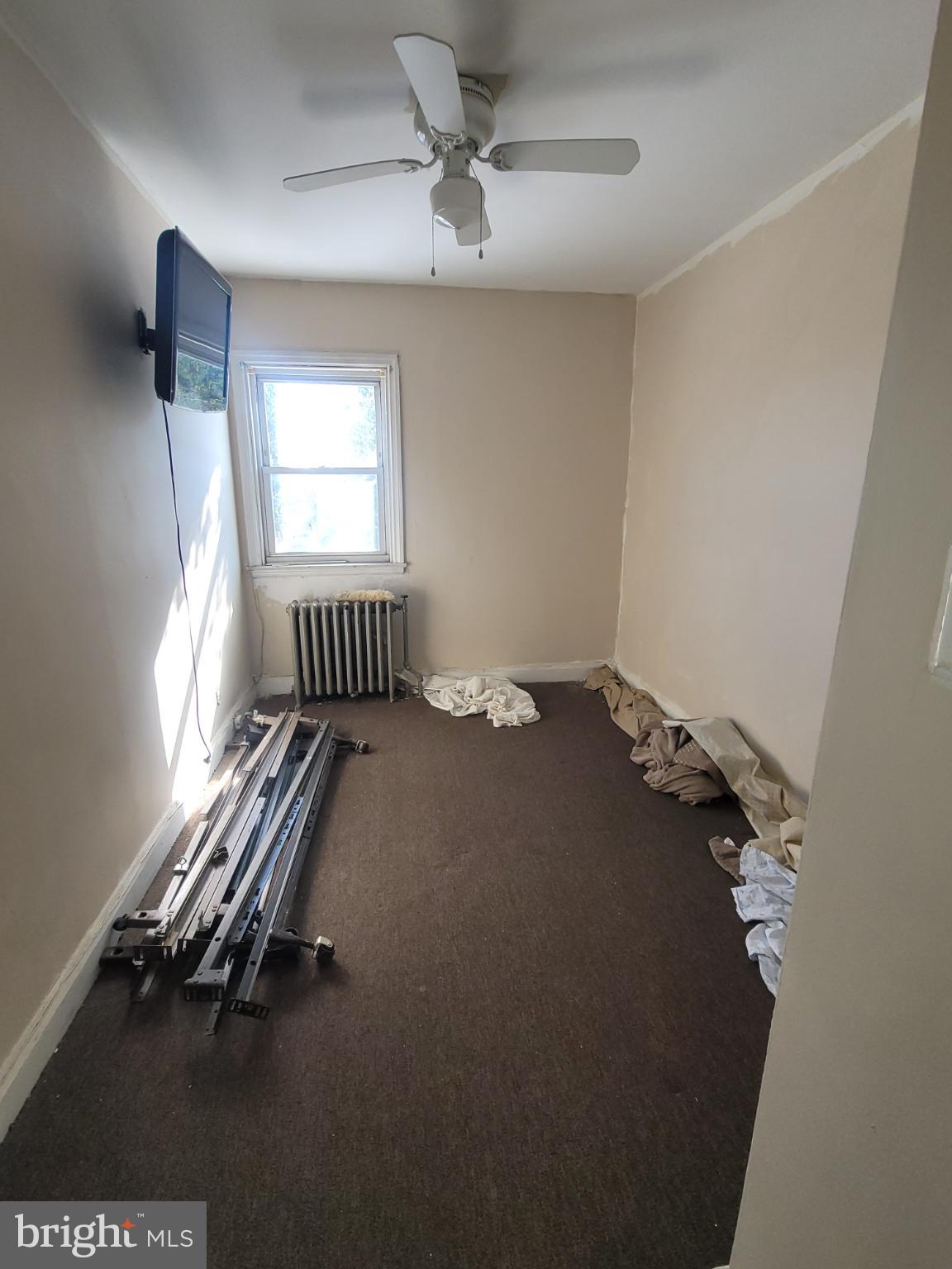 2523 Boarman Avenue Baltimore, MD 21215 - Photo 23 of 31 walk in closet with window