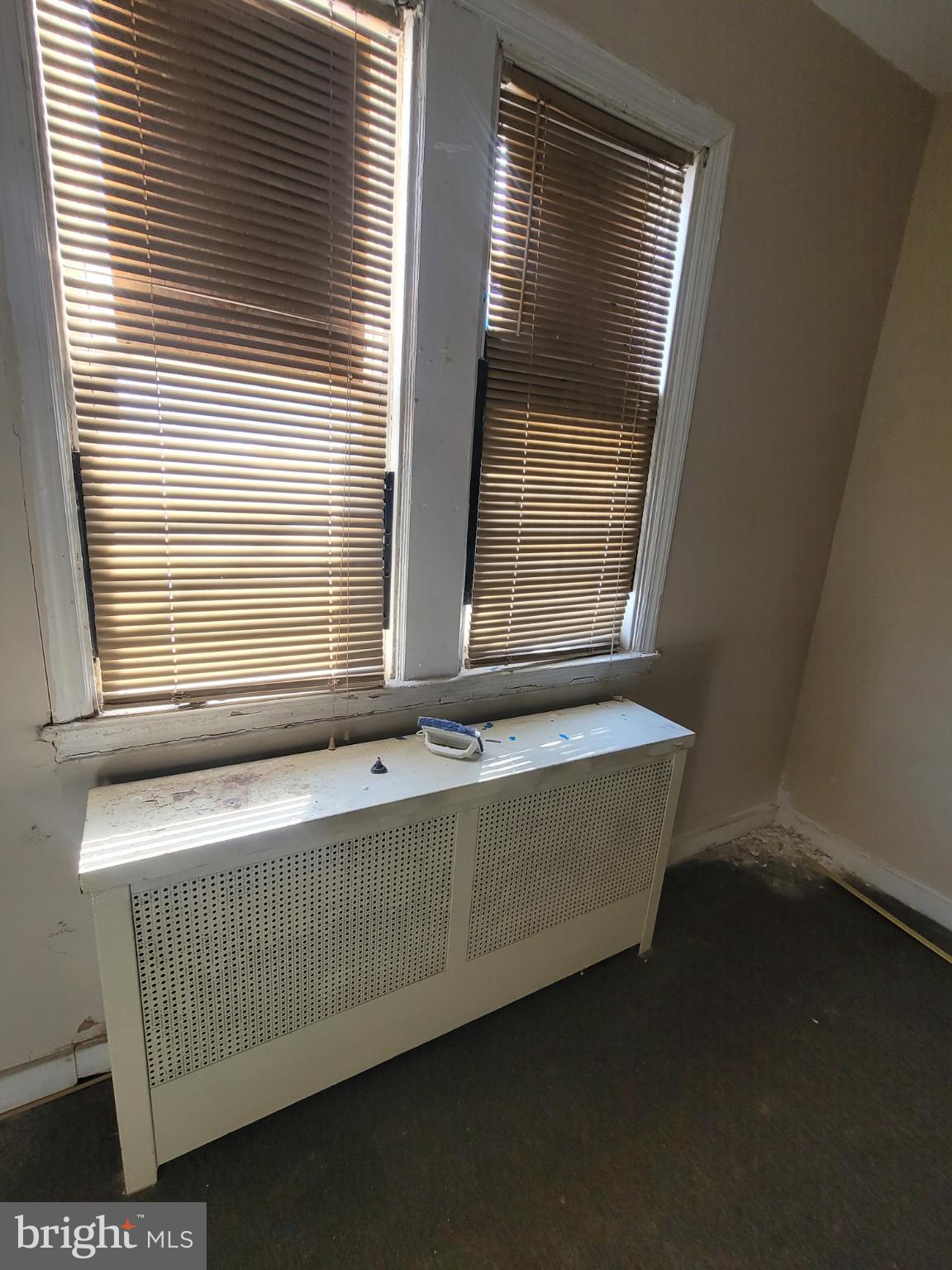 2523 Boarman Avenue Baltimore, MD 21215 - Photo 6 of 31 a view of a living room