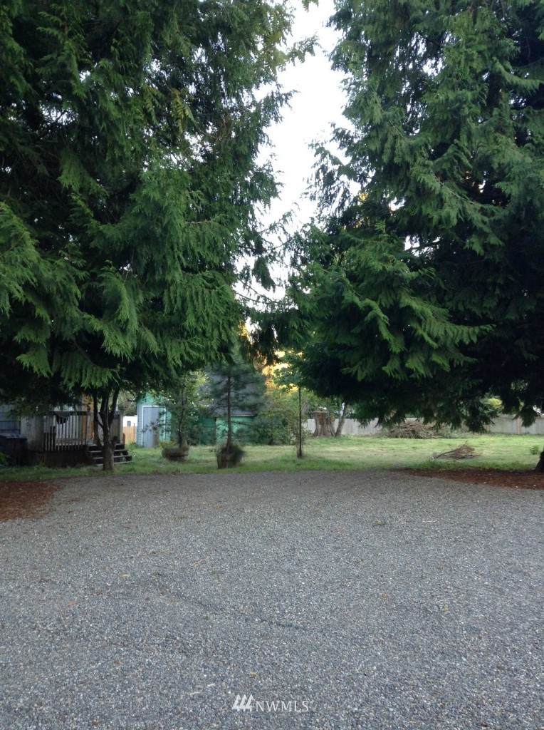 6627 Northeast 4th Street Renton, WA 98059 - Photo 20 of 25