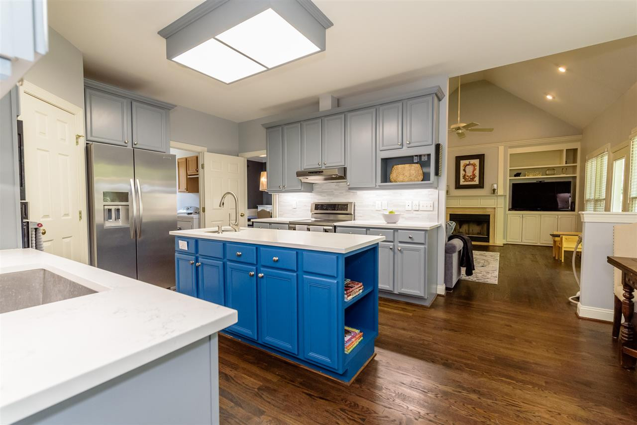 3428 Kennebuck Court Raleigh, NC 27613 - Photo 9 of 30 Bright Eat-in Kitchen