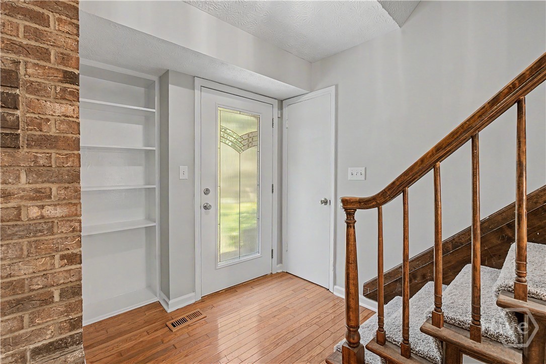 1530 Robinhood Road Watkinsville, GA 30677 - Photo 3 of 32