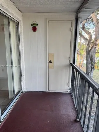 $2,100 | 10353 North Kendall Drive, Unit BB6, Miami, FL 33176