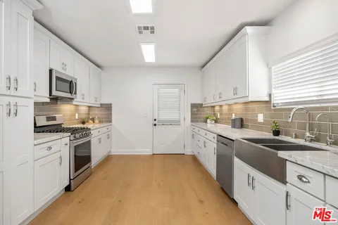 $1,295,000 | 2717 West Ave 30, Los Angeles, CA 90065