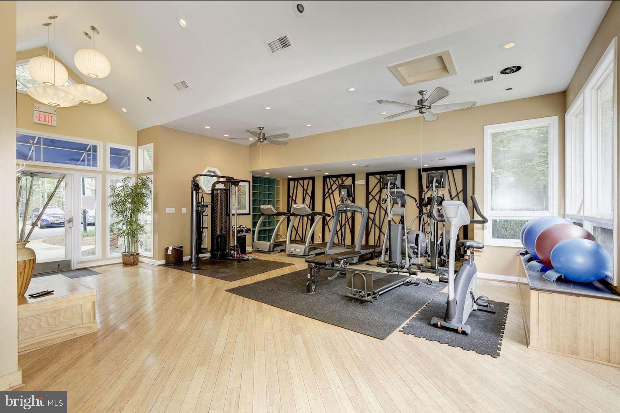 10248 Appalachian Circle, Unit 1D7 Oakton, VA 22124 - Photo 28 of 32 a view of a room with gym equipment