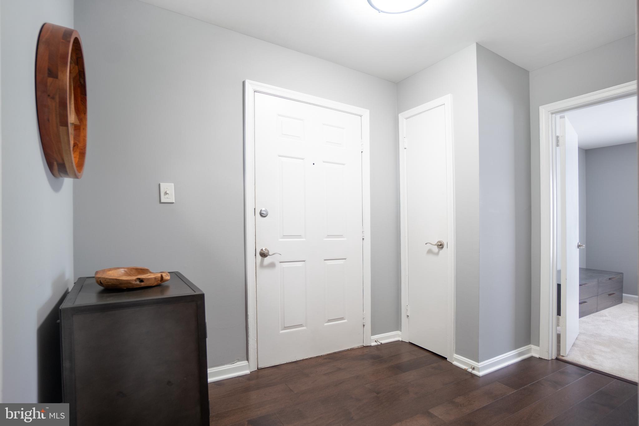 10248 Appalachian Circle, Unit 1D7 Oakton, VA 22124 - Photo 4 of 32 a view of small space with wooden floor