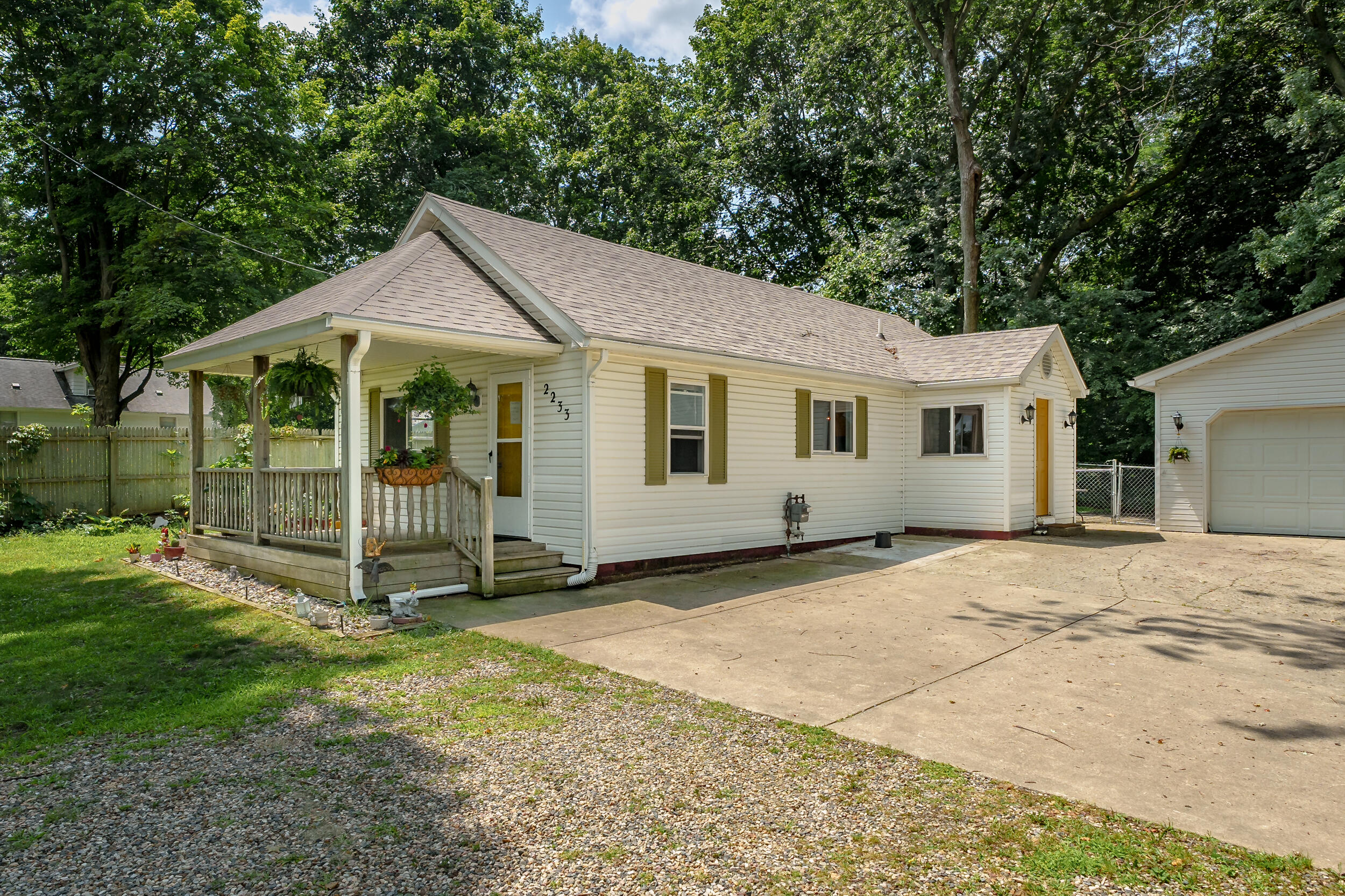 2233 North Drake Road Kalamazoo, MI 49006 - Photo 19 of 19 Drake_Rd_N_2233_Kalamazoo_49006-20