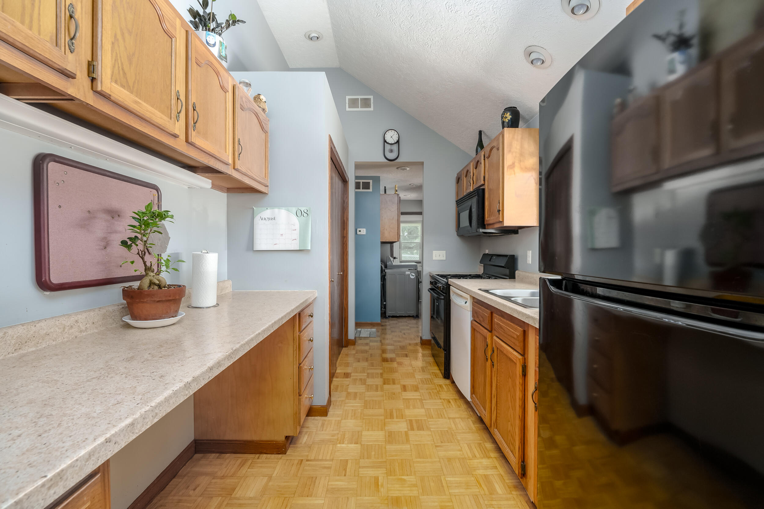 2233 North Drake Road Kalamazoo, MI 49006 - Photo 5 of 19 Drake_Rd_N_2233_Kalamazoo_49006-8