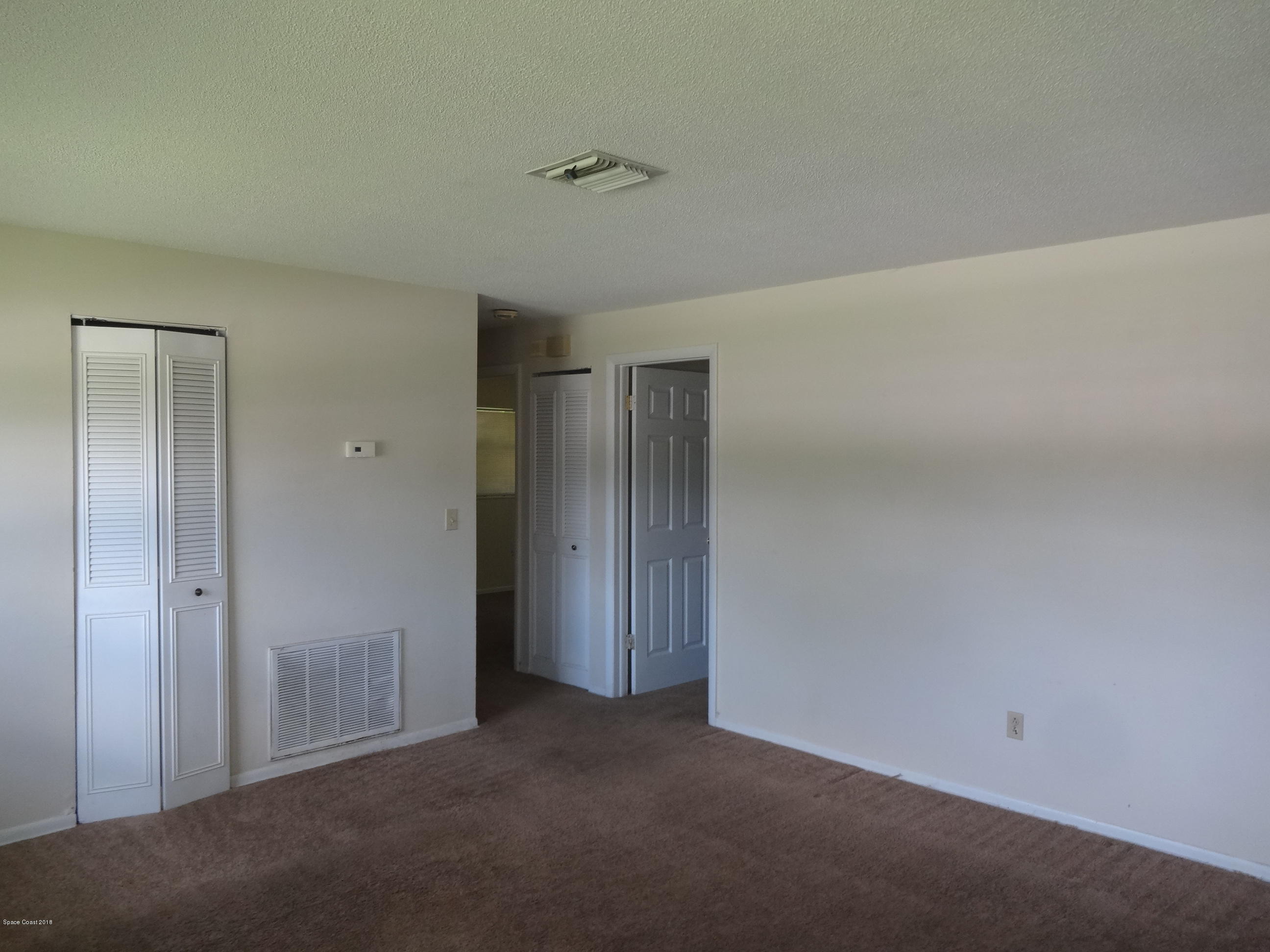 2127 Lucille Lane Melbourne, FL 32935 - Photo 2 of 14 DSC05878