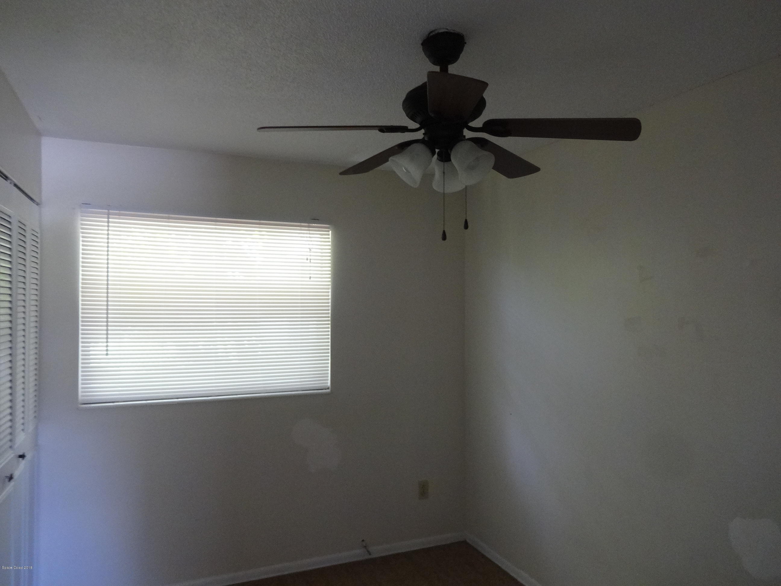2127 Lucille Lane Melbourne, FL 32935 - Photo 3 of 14 DSC05890