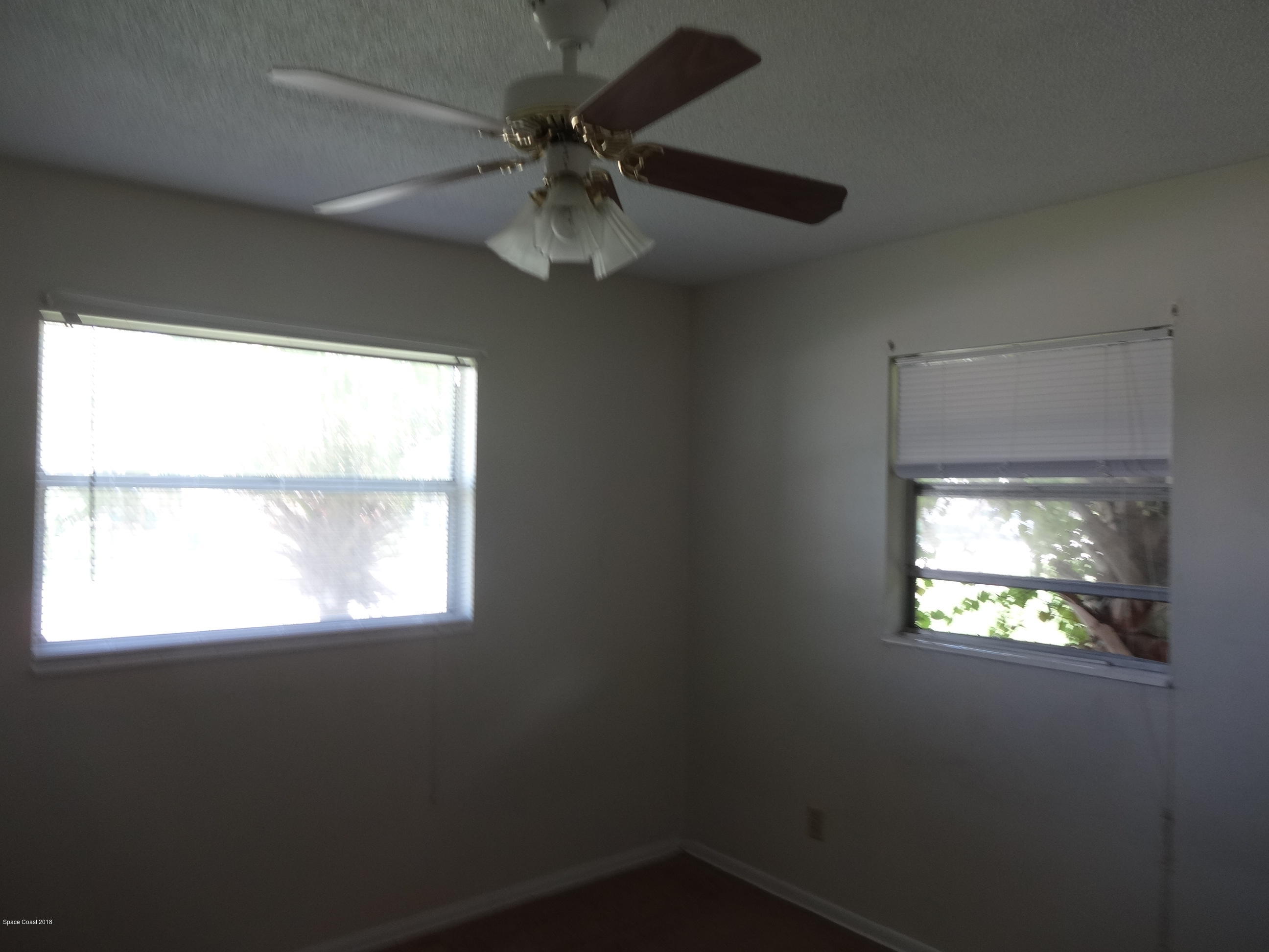 2127 Lucille Lane Melbourne, FL 32935 - Photo 5 of 14 DSC05921