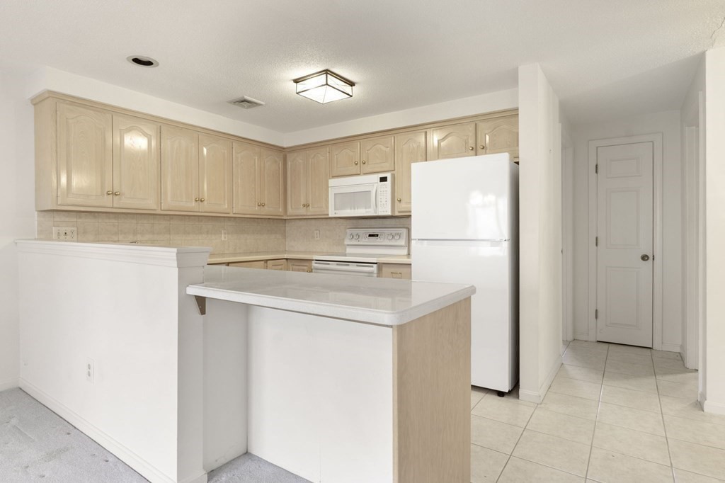 138 Village Post Road, Unit 138 Danvers, MA 01923 - Photo 6 of 27 Gallery Image 6