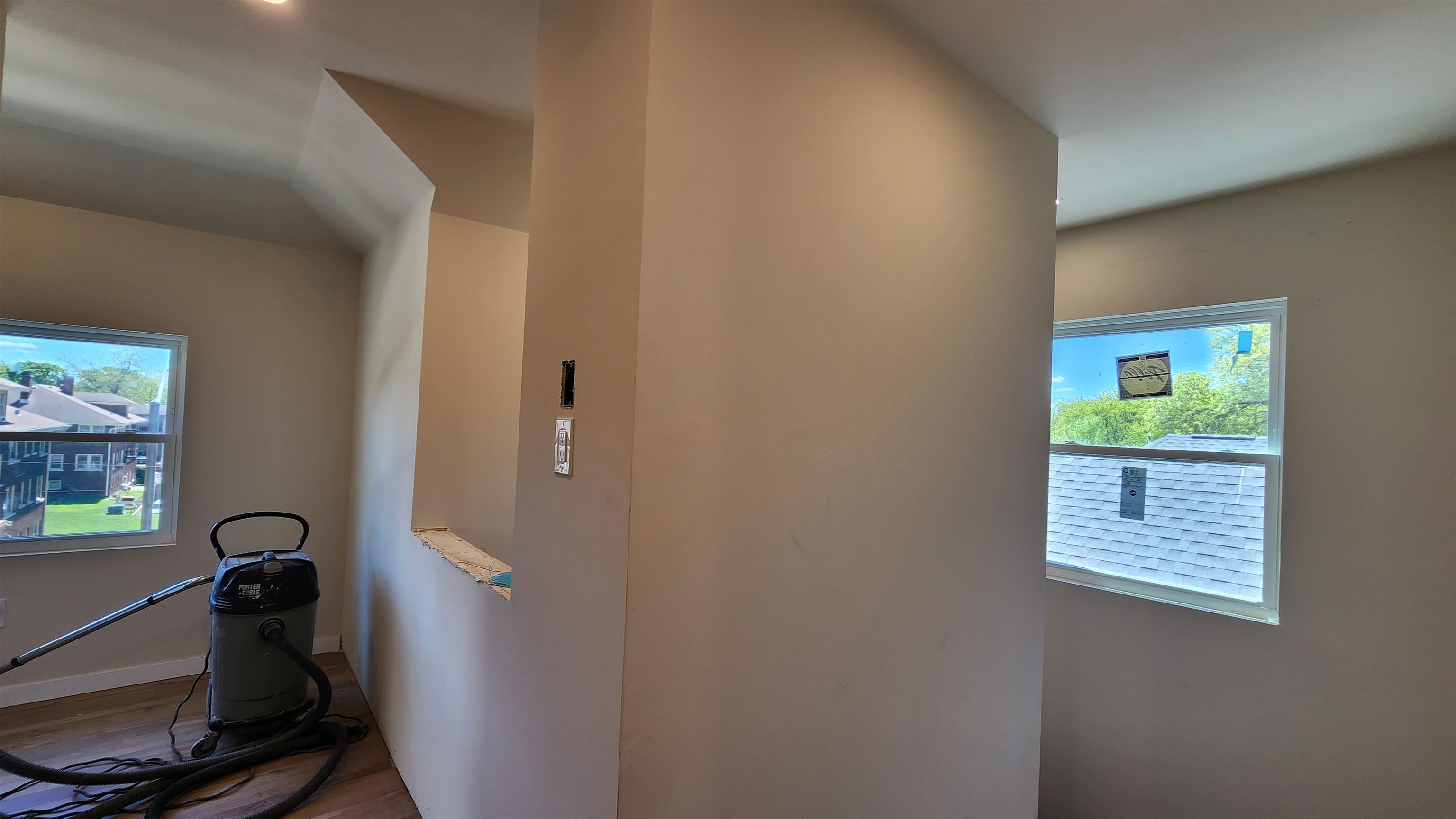 908 East Gorham Street, Unit 2 Madison, WI 53703 - Photo 10 of 18