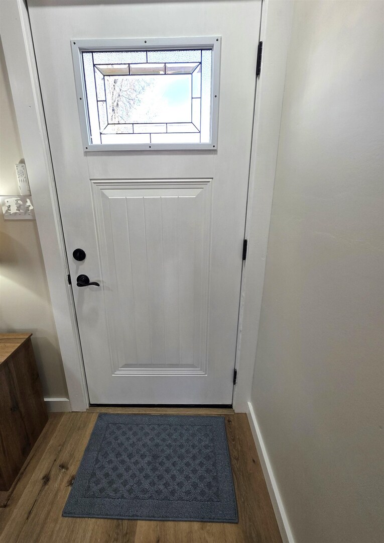 312 Lincoln Avenue Flora, IL 62839 - Photo 15 of 80 a view of wooden door in a room