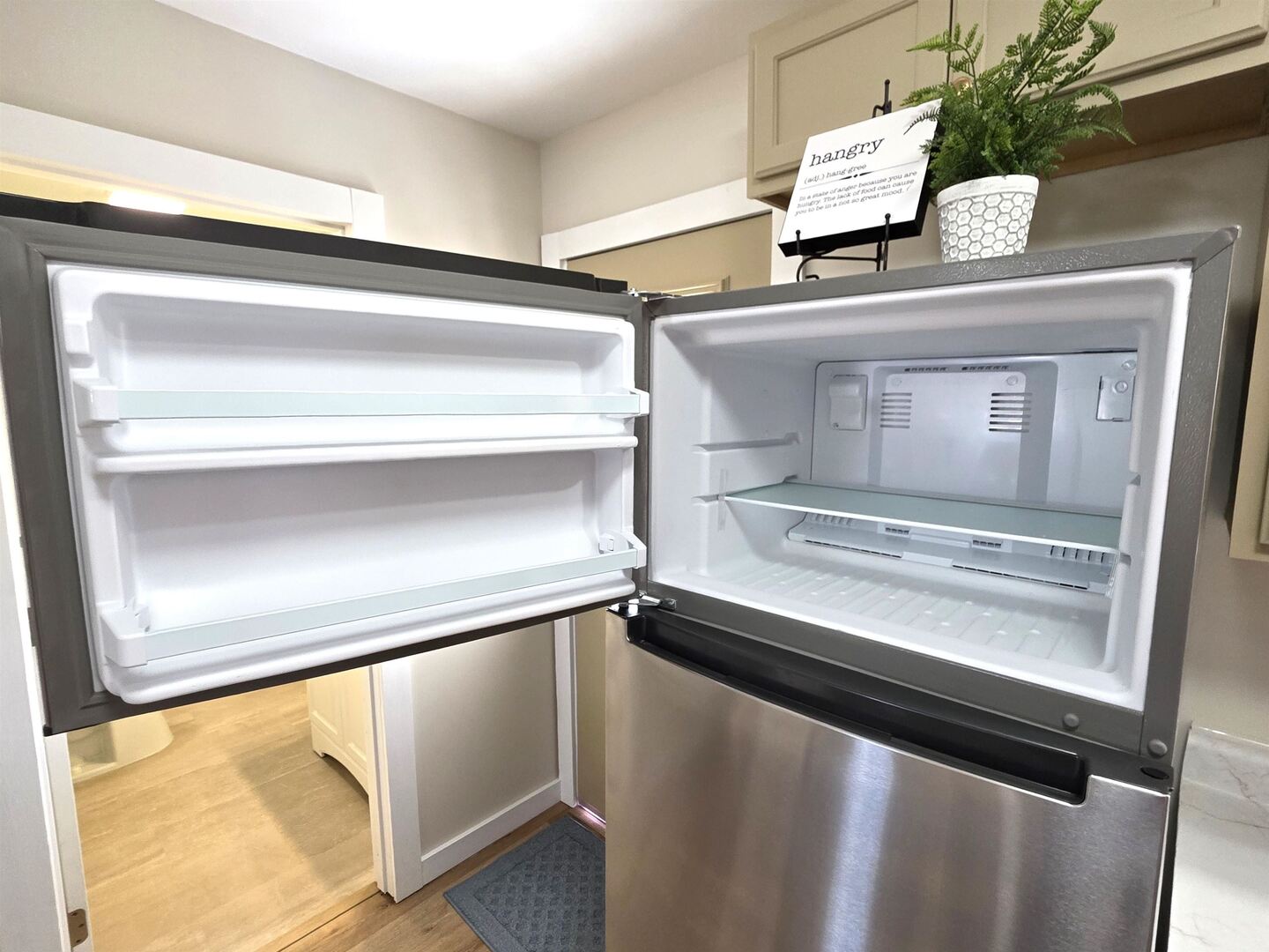 312 Lincoln Avenue Flora, IL 62839 - Photo 37 of 80 a stove top oven sitting inside of a kitchen